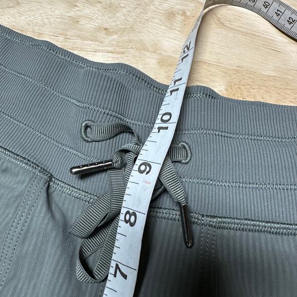 Lululemon Dance Studio Pant III Unlined Grey Sage Women's Size 8 EUC - Picture 8 of 9